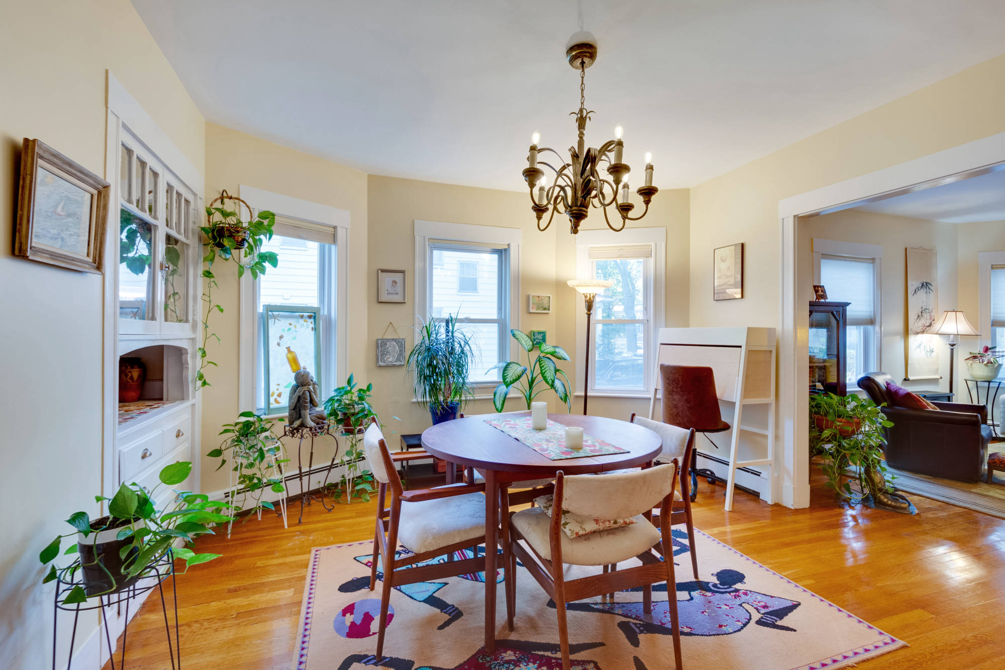 Roslindale condo offered by Trisha Solio condo offered by Trisha Solio