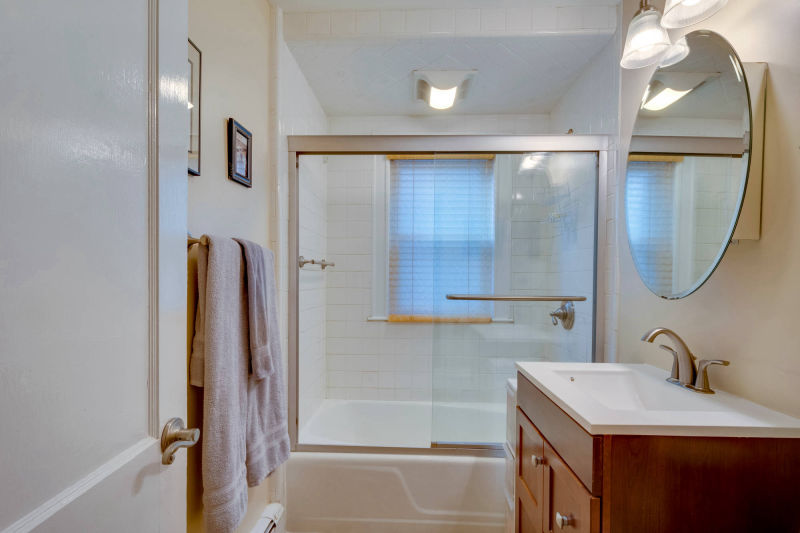 Roslindale condo offered by Trisha Solio condo offered by Trisha Solio