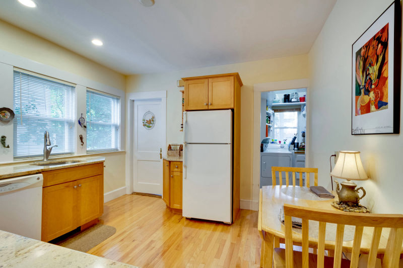 Roslindale condo offered by Trisha Solio condo offered by Trisha Solio