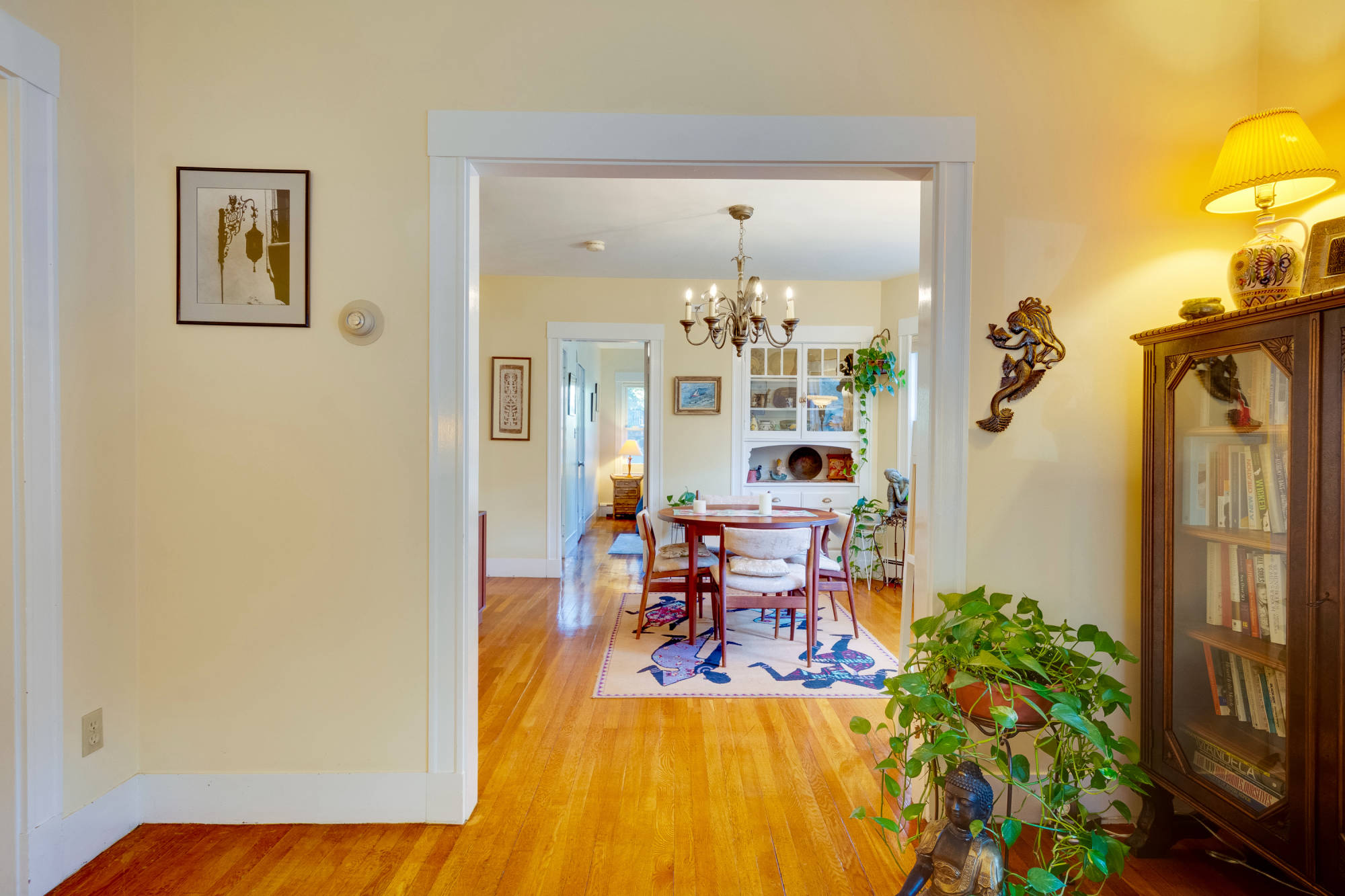 Roslindale condo offered by Trisha Solio condo offered by Trisha Solio